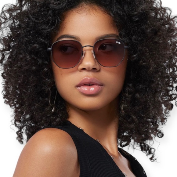 QUAY Big Time Sunglasses Black Frame Brown to Orange Gradient Lenses Unisex NWT - Picture 8 of 12